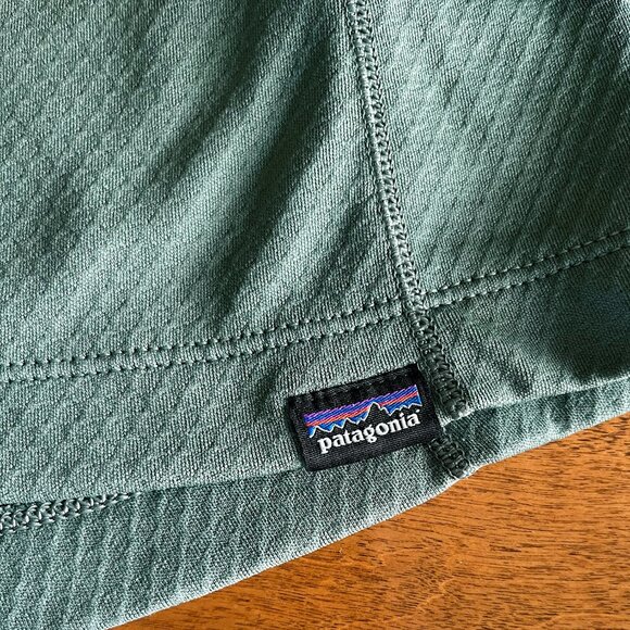 Patagonia sage green capilene midweight top S - Picture 2 of 8